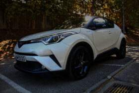 TOYOTA C-HR 1.8 HYBRID COMFORT