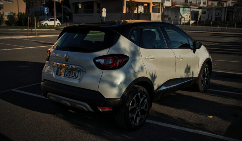 RENAULT CAPTUR 0.9 TCE EXCLUSIVE completo